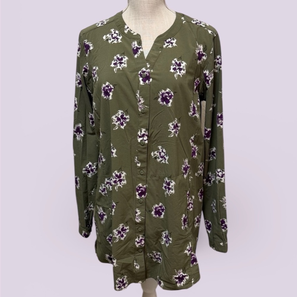 DULUTH TRADING CO. Floral Green and Purple Women's Top Size Medium